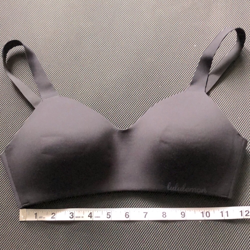 Lululemon (32c-see measurement) Hold True Bra
